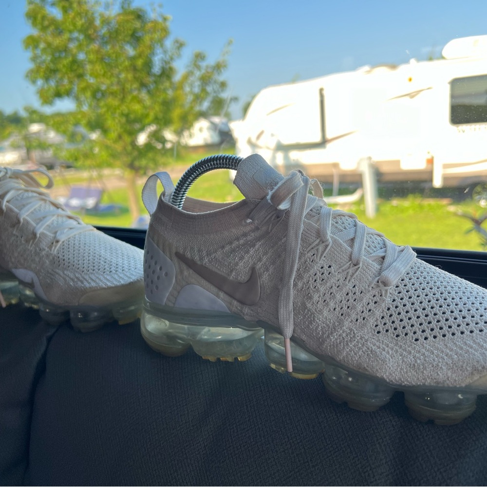 Nike Air Vapor Max fly kit 2 light Size 8 Women’s